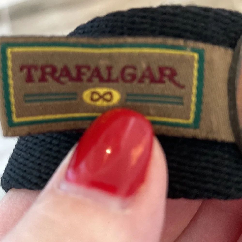 Trafalgar 32 black belt with leather and brass